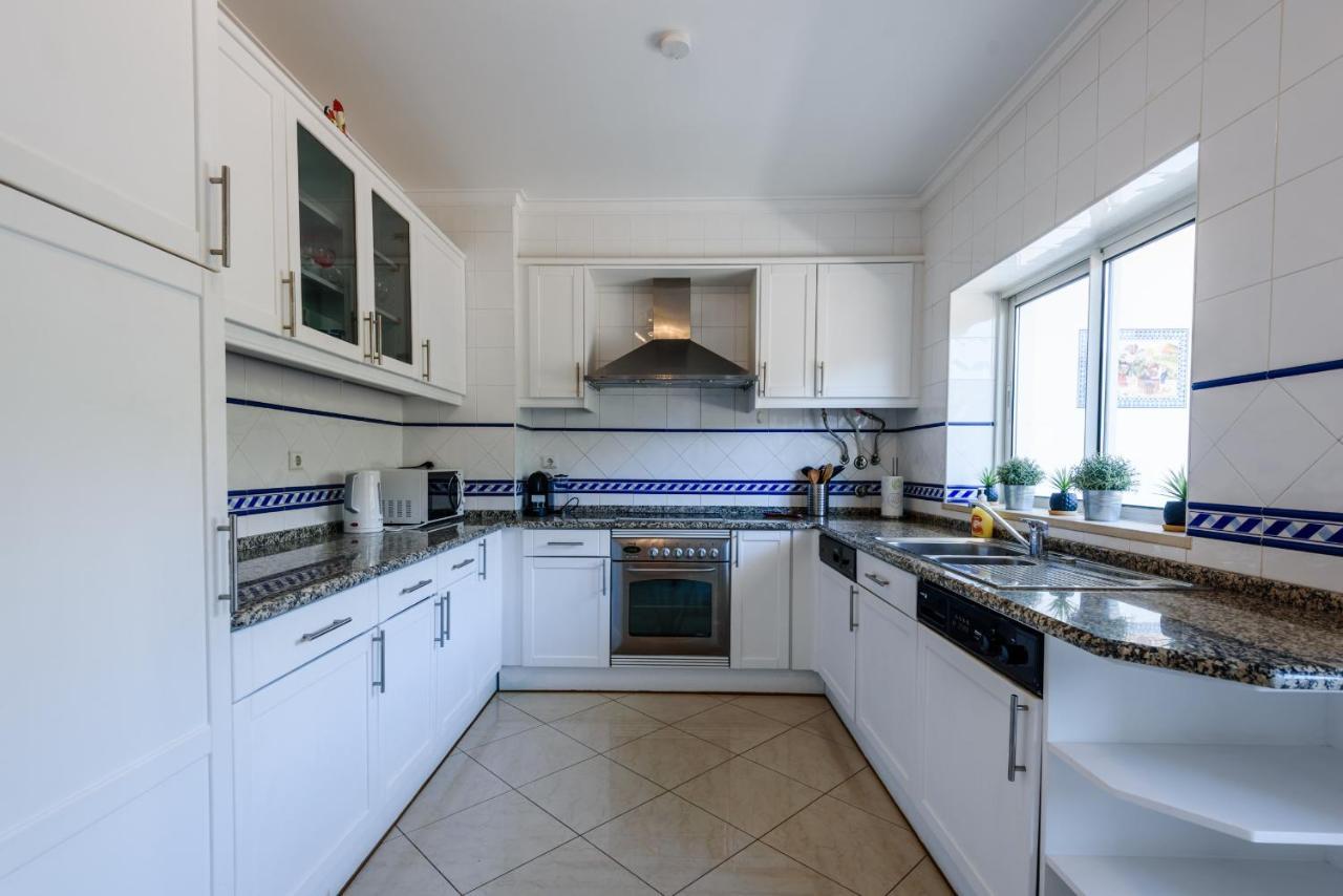 Amazing Apartment In Албуфейра Екстер'єр фото