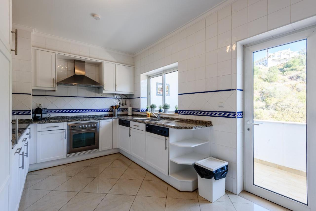 Amazing Apartment In Албуфейра Екстер'єр фото